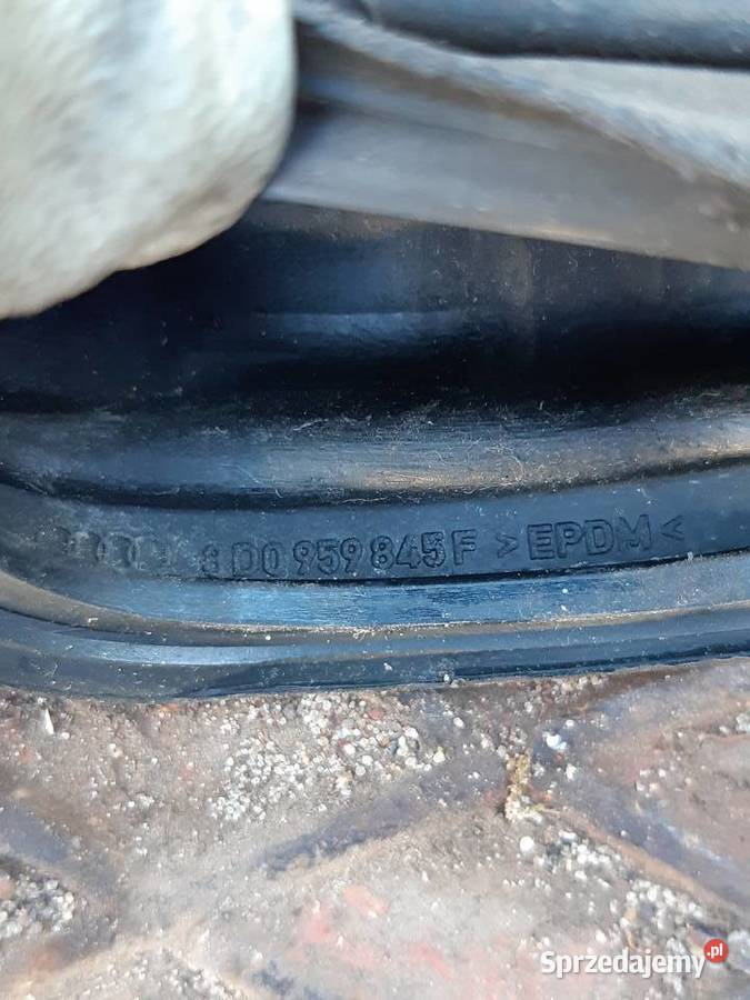 Octavia I Golf IV Passat B5 Osłona przelotka sprzedam