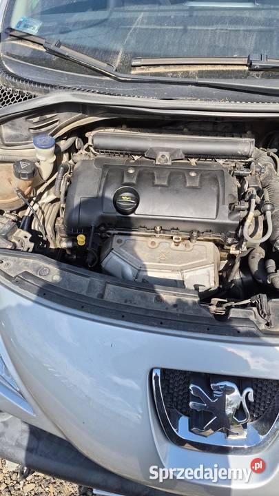 Peugeot 207 srebrny czesci 14 benzyna