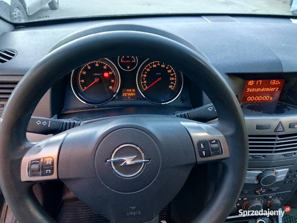 Opel Astra H 16 2005