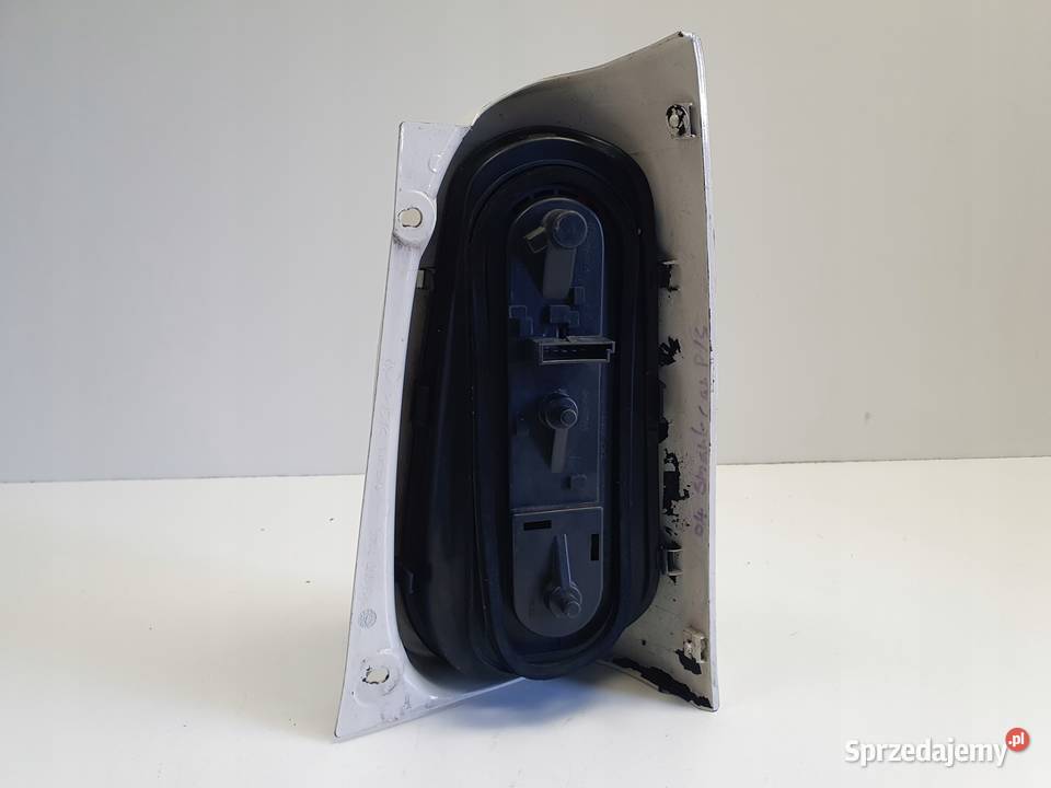 Smart ForTwo I lift 0307r TYLNA LAMPA LEWA lewy Rudka