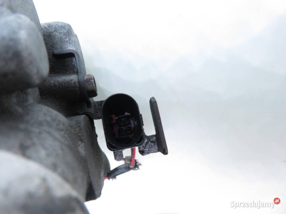 KOMPRESOR KLIMATYZACJI VW FOX 5Z1 5Z3 14 BKR osobowe