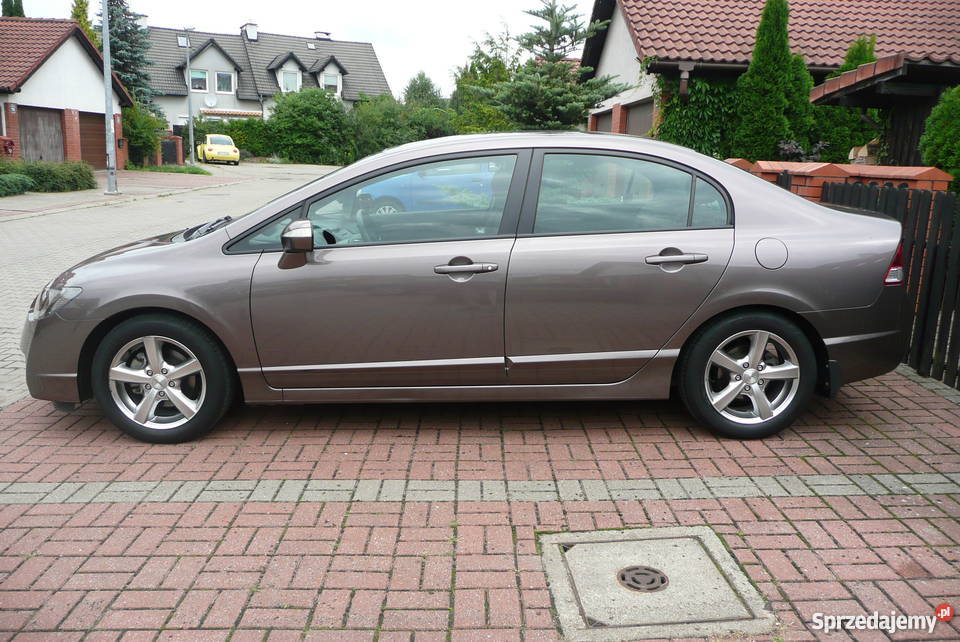 HONDA CIVIC VIII 2011 r 18 140 SEDAN wspomaganie kierownicy warmińsko-mazurskie Olsztyn