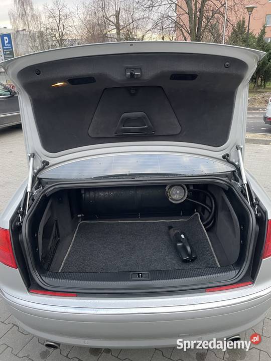 Audi A8 D3 37 Quattro Benz gaz