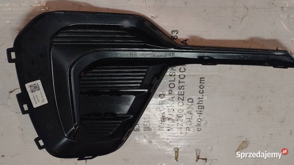 Lewa kratka zderzak Ford Fiesta Active Zderzaki Czerwionka-Leszczyny