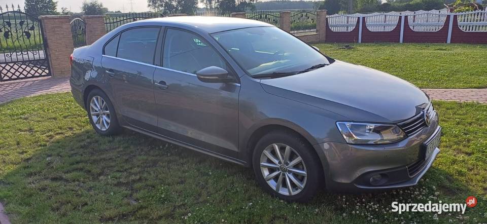Vw jetta comfortline bluemotionnie Rok produkcji 2012 Pobiednik Mały