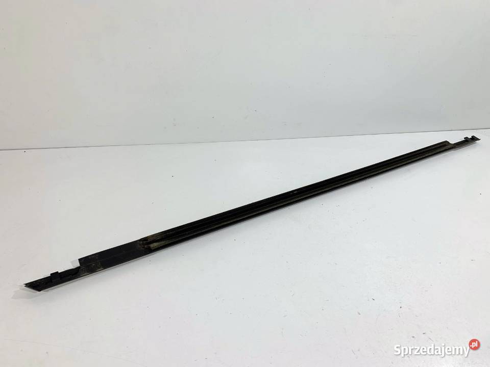 LISTWA ZGARNIAJĄCA PRZÓD LEWY MINI CLUBMAN F54