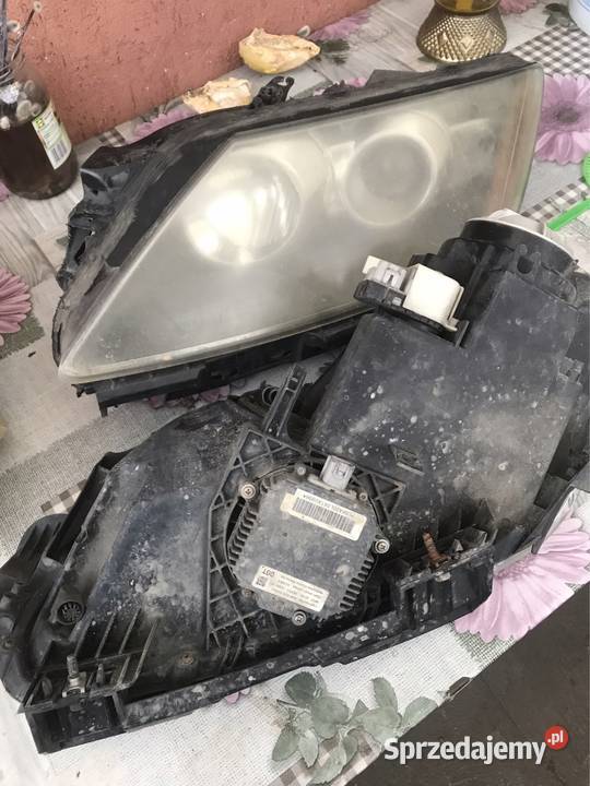 Lampy CX7 Mazda Xenon zapłonnik żarówka oryginał Rok produkcji 2000 łódzkie Bełchatów