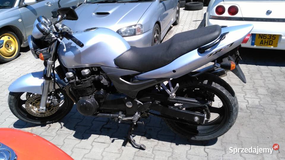 Kawasaki zr7 zr7 tanio z Włoch 650cm3
