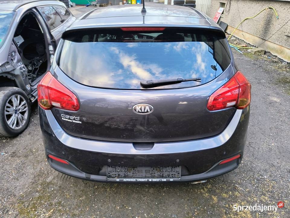 Kia Ceed II HB 1218 Klapa tył tylna kpl BE osobowe