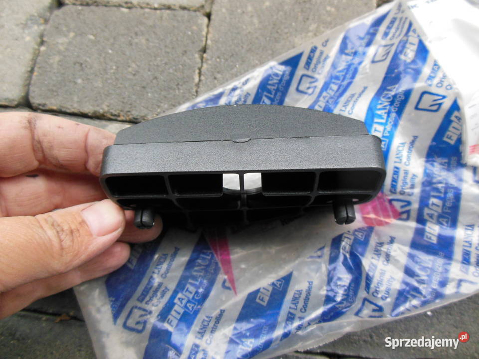 Podkładka lusterka prawego Fiat 126p FL 126 bis Kozy