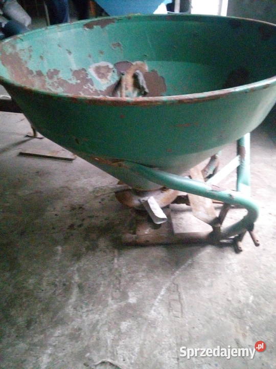 Rozsiewacz lejek nieuszkodzony kujawsko-pomorskie Radziejów