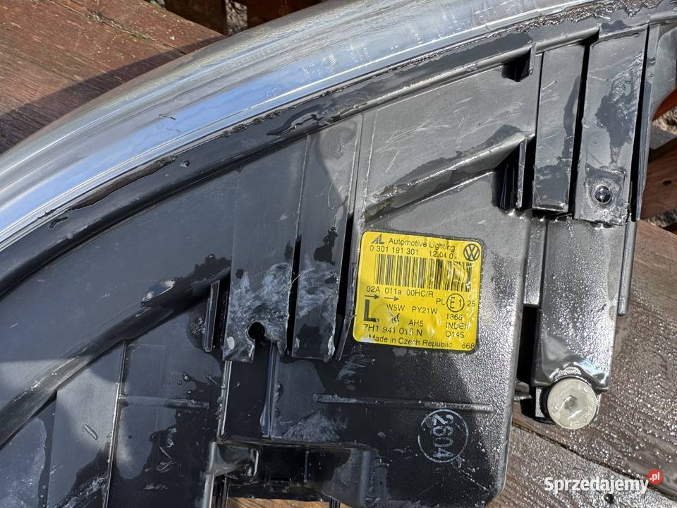 Sprzedam Reflektory lampy do VW T5 stan idealny Piączyn