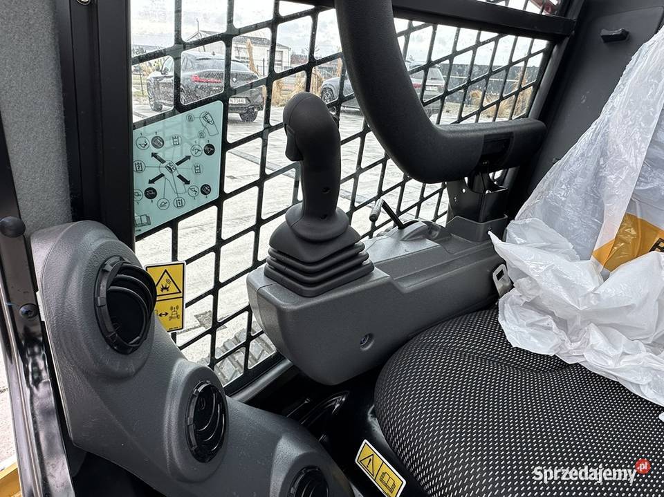 ŁADOWARKA GĄSIENICOWA CATERPILLAR 249D3 Tuliszków