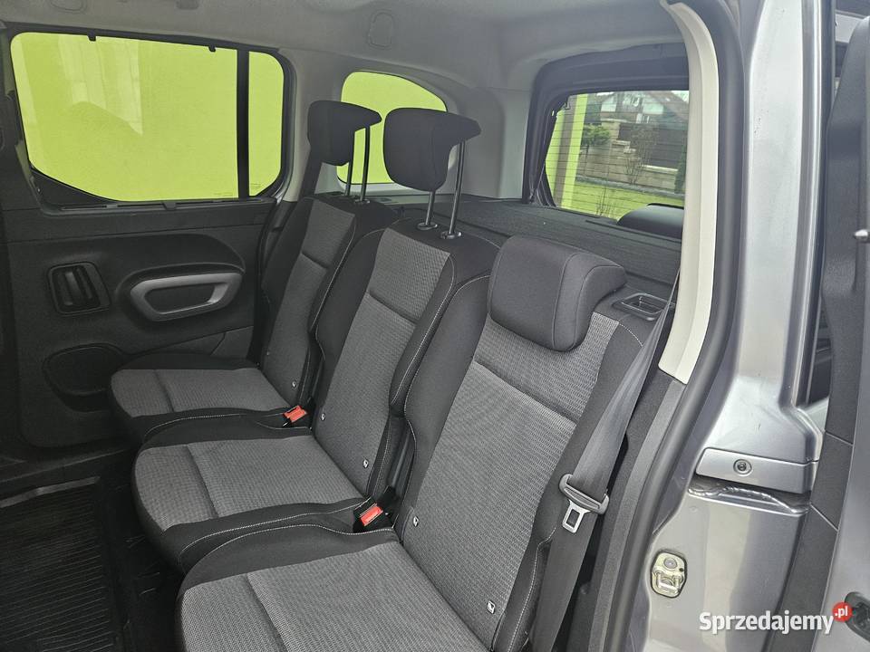 Toyota Proace City Verso Family 15 130 salon diesel ProAce Verso