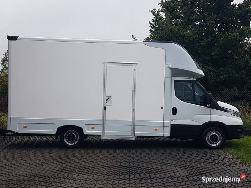 Iveco Daily KONTENER NISKOPODŁOGOWY 443x223x242 centralny zamek Poręba