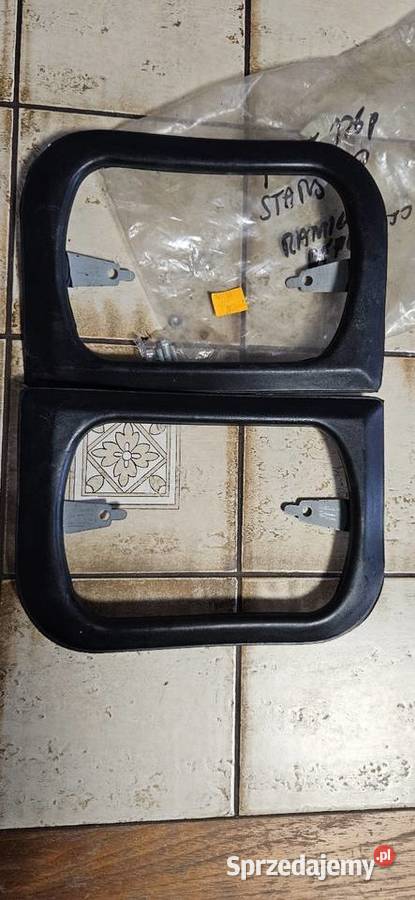 NowaRamka reflektora Fiat 126pFSM Barlinek sprzedam
