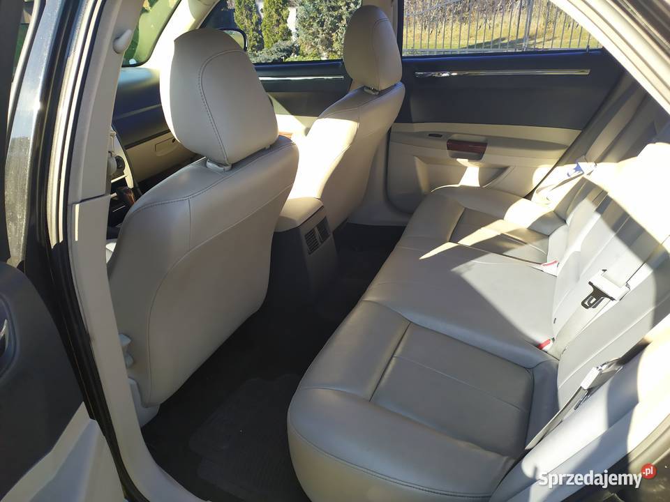 CHRYSLER 300C TOURING SEDAN Iłża