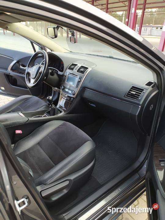 Sprzedam Toyota Avensis T27