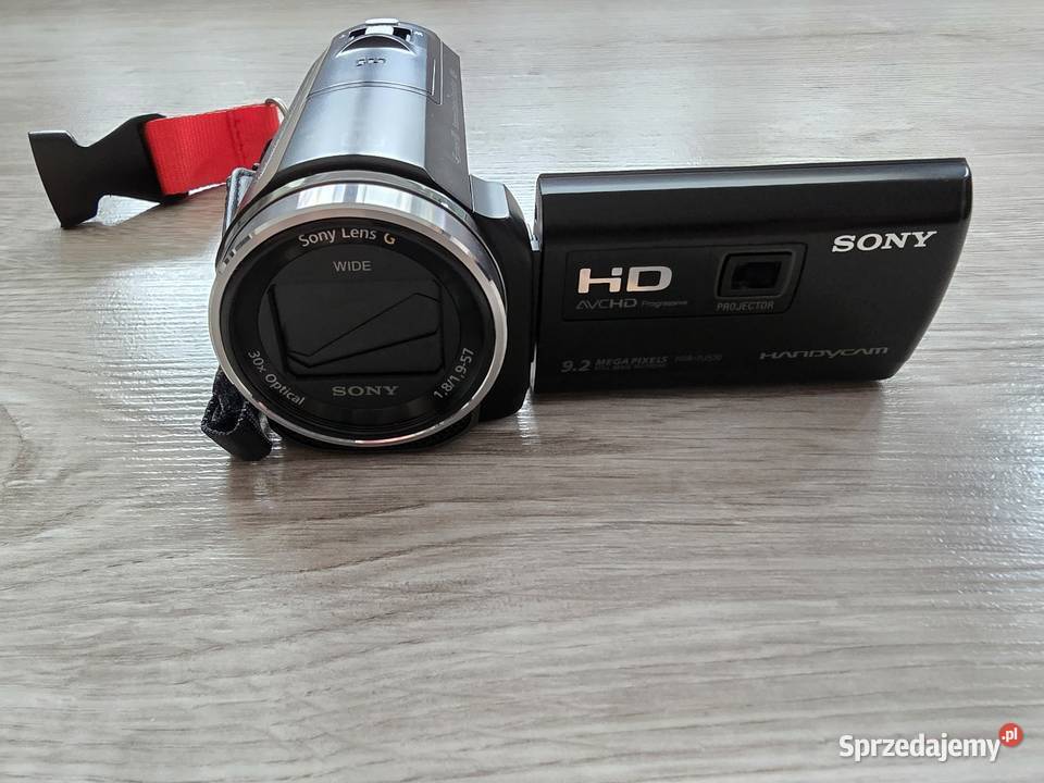 Kamera Sony HDRPJ530E z projektorem