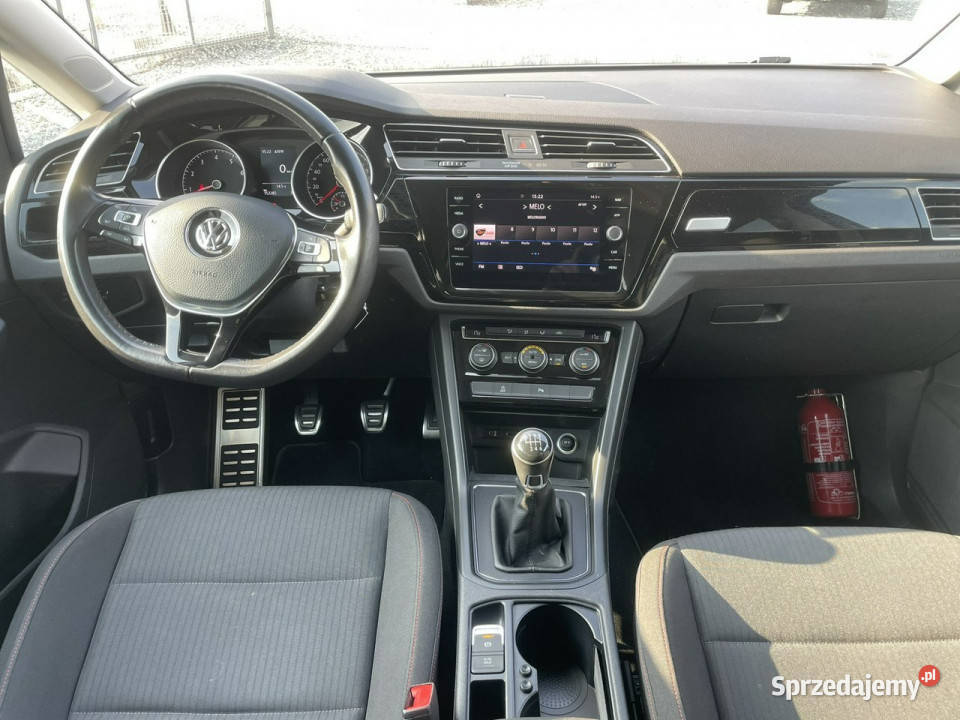 Volkswagen Touran 14 TSI 150 2017r ACC Front Zarejestrowany w Polsce dolnośląskie Wojkowice