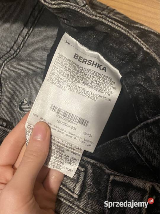 Dżinsy bershka czarny Moda i Styl Chylice-Kolonia
