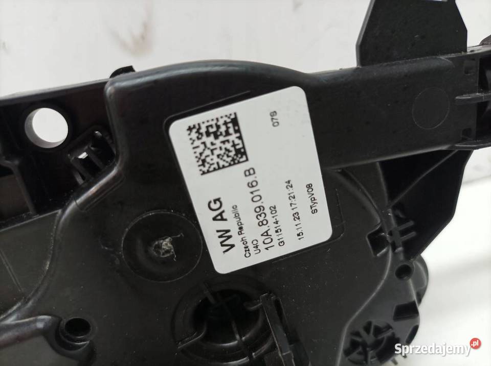 ZAMEK DRZWI TYŁ PRAWY 10A839016B Skoda Kamiq I świętokrzyskie