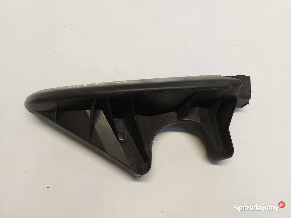 Subaru WRX STI 2015r mocowanie ślizg zderzaka osobowe