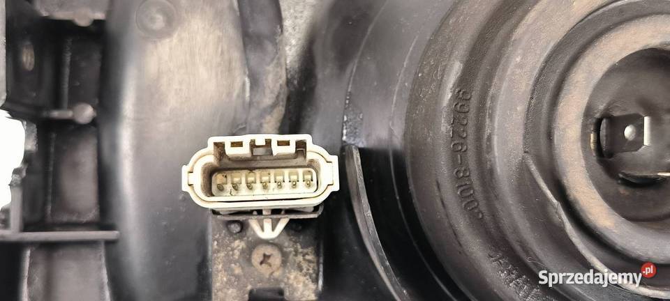 LAMPA PRAWA PRZÓD MITSHUBISHI PAJERO Lipno