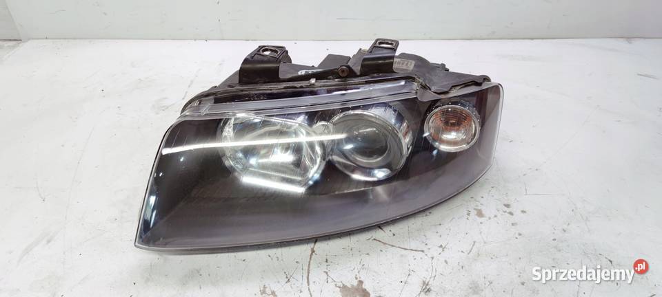 REFLEKTOR LEWY AUDI A4 B6 XENON 8E0941003M UK Przystajń sprzedam