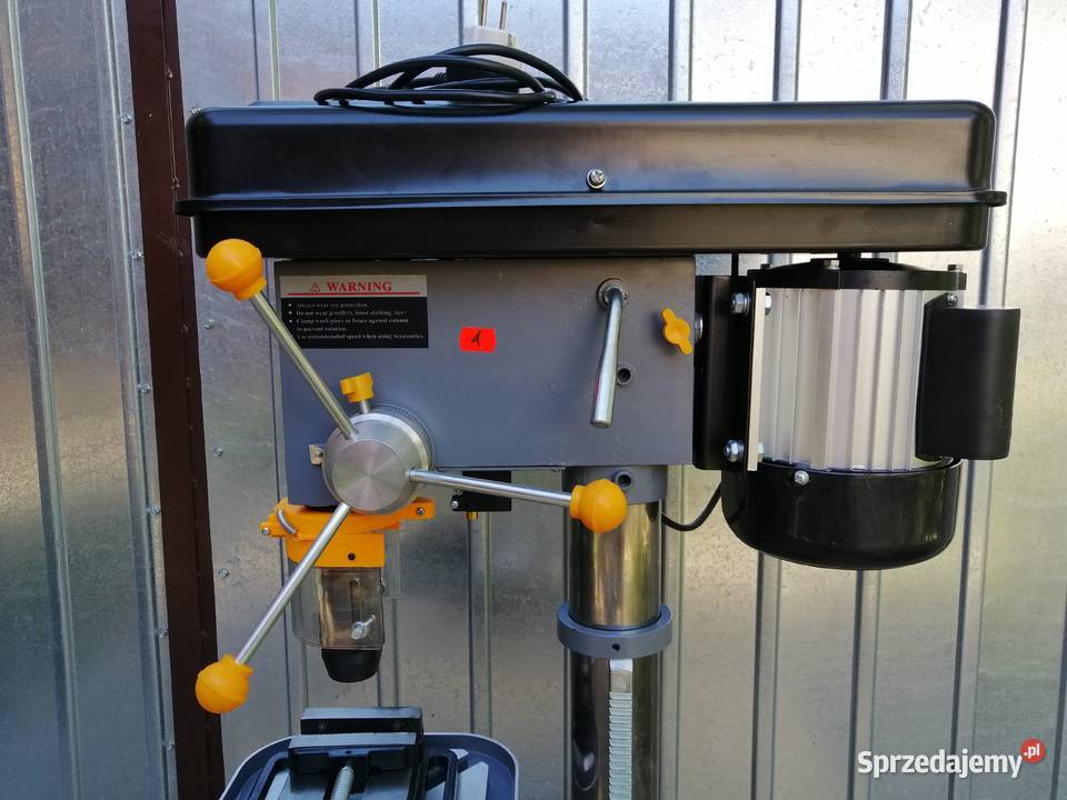 WIERTARKA STOŁOWA KOLUMNOWA TITAN TTB541DBT 700W Dom i Ogród Wyrzeka