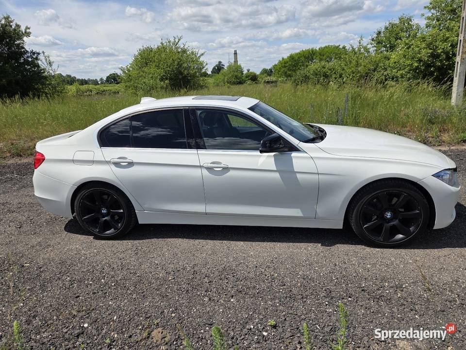 BMW F30 320i xDrive gniazdo AUX Pęcław
