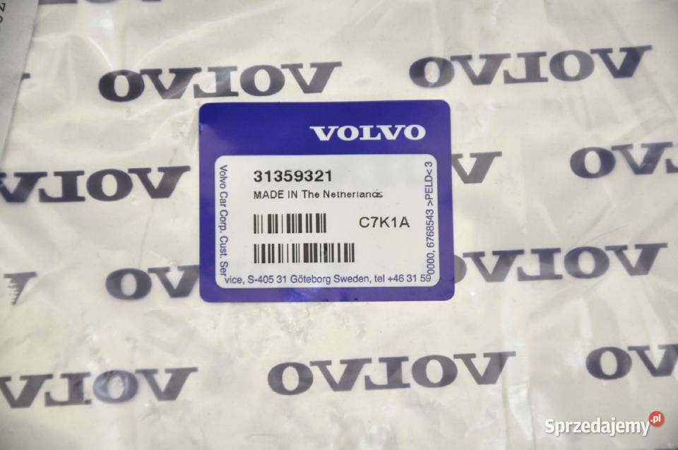 VOLVO V40 RDesign zaslepka hak holowniczy tyl OE Bielany Wrocławskie