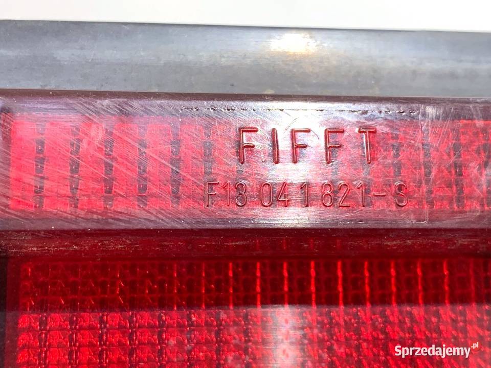LAMPA LEWY TYŁ MERCEDES W201 SedanLimuzyna 8293