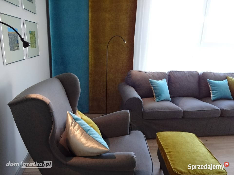 Przestronne 4 pokoje Balkon Garaż Piwnica Os pomorskie Gdynia sprzedam