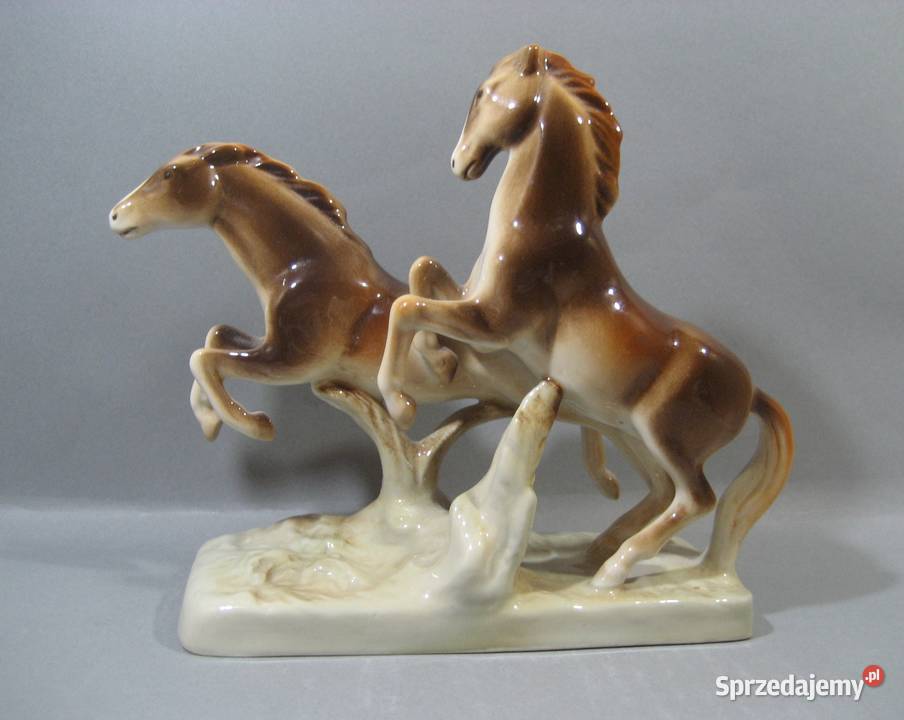 Figurka Porcelanowa Royal Dux 1971 r wy 15 Warszawa