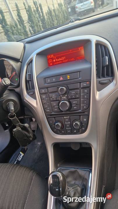 Opel Astra 16 Turbo Benzyna 180koni Niski serwisowany w ASO Chełm sprzedam