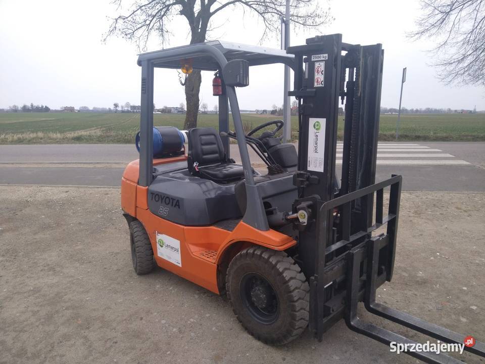 Wózek widłowy TOYOTA 7FG25 2006 LPG super stan Maków Podhalański