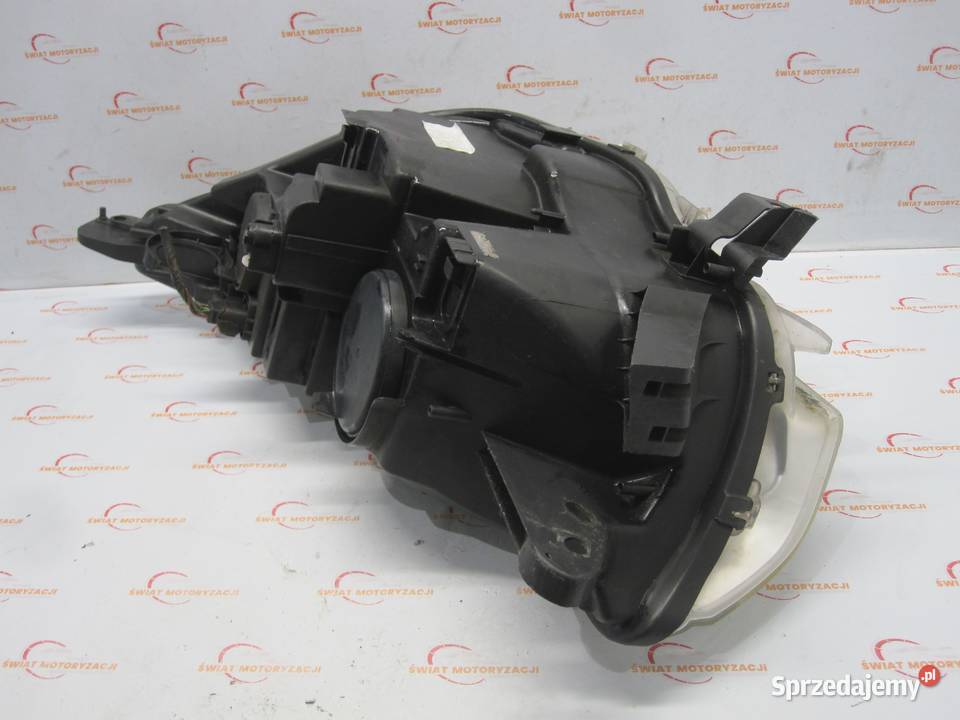 CITROEN DS4 20 HDI 11r lampa prawa przód Kielce