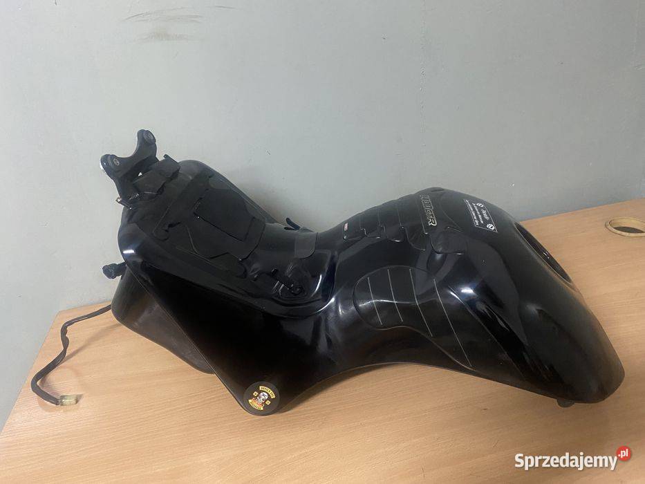 Kawasaki GTR 1400 Bak Zbiornik Pompa Paliwa Poznań sprzedam
