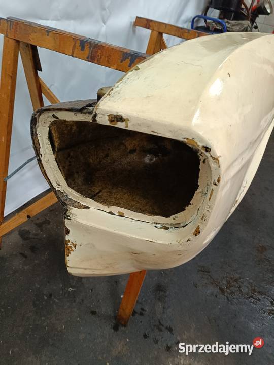 Błotniki Audi 60 L F103 Prawy i lewy stan db osobowe Mikołów sprzedam