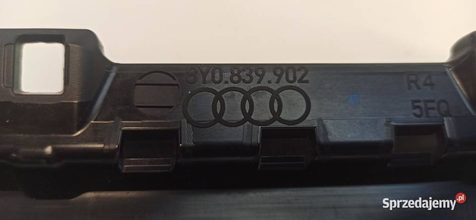 AUDI A3 8Y LISTWA DRZWI PRAWA TYŁ 8Y0839902 osobowe dolnośląskie sprzedam