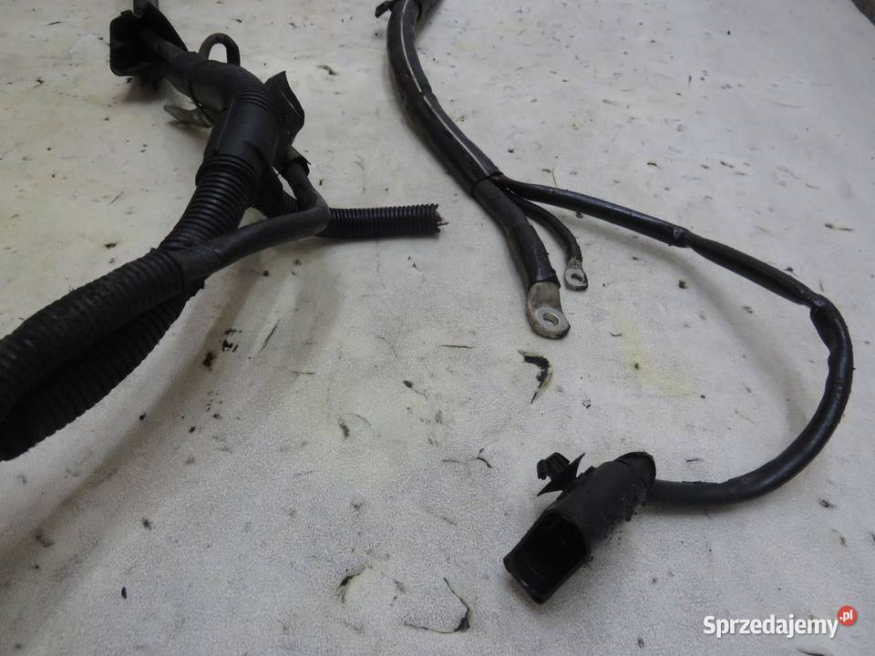 WIAZKA INSTALACJI SILNIKA AUDI Q5 8R 32 FSI osobowe