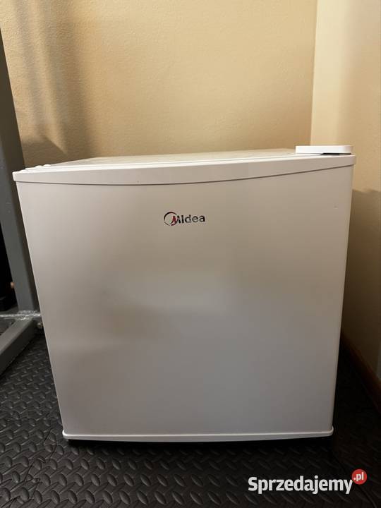 Mała lodówka Midea wolnostojące Wolibórz