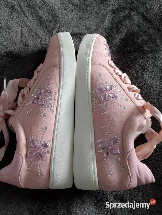 Buty sportowe Balada w rozmiarze 39 kujawsko-pomorskie Tuchola