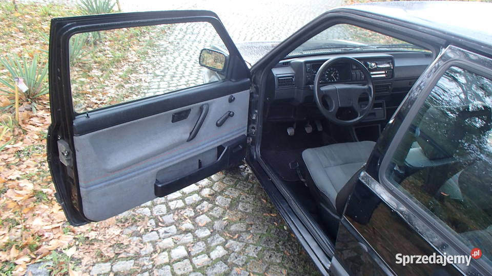 Volkswagen Golf II Boston na żółtej MK2 gaz Katowice