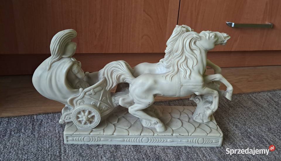 Figura Rzeźba cieżka Jeździec Rydwan z końmi 23 Suwałki