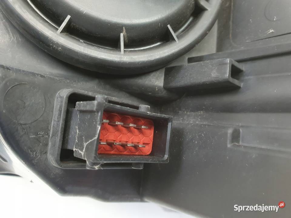 LAMPA PRAWA Opel Astra J IV PRZEDNIA prawy przód Rudka