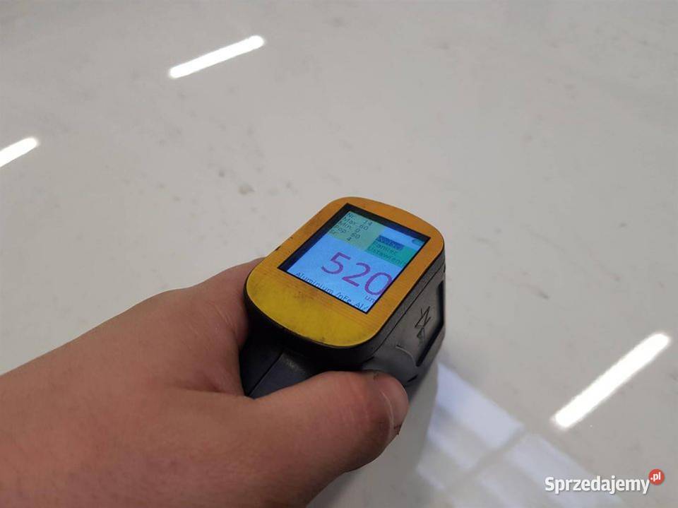 MASKA MASERATI QUATTROPORTE LIFT 2012 BIAŁA osobowe sprzedam