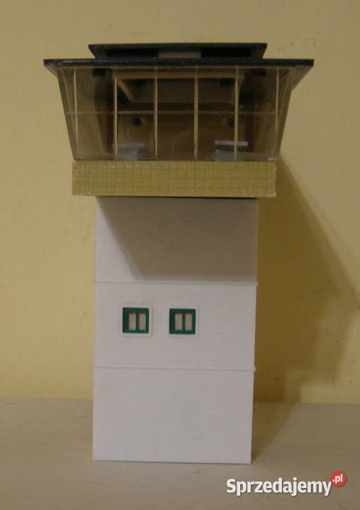 Domek na makietę 8 kolejka nastawnia kolejowa łódzkie sprzedam