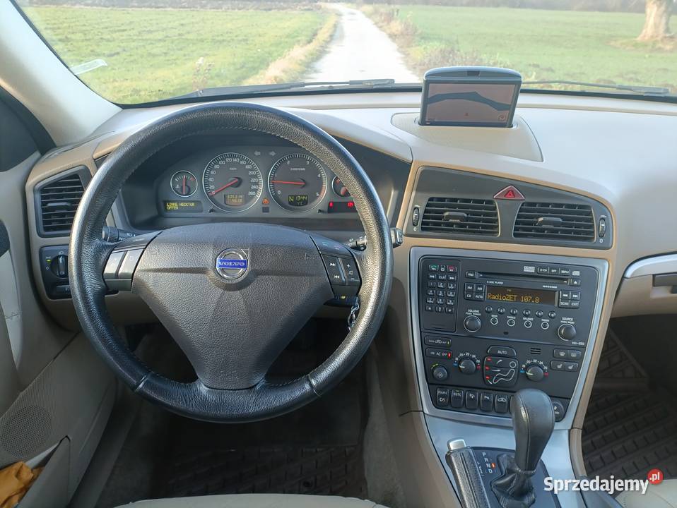 VOLVO XC70 D5 Summum Tarnów
